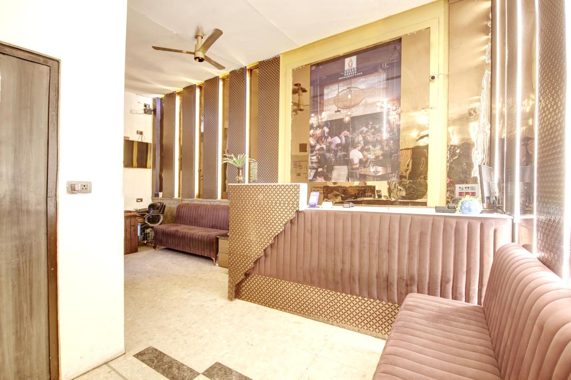 Hotel Wk Comfort - Near White Clove Nova Deli Exterior foto