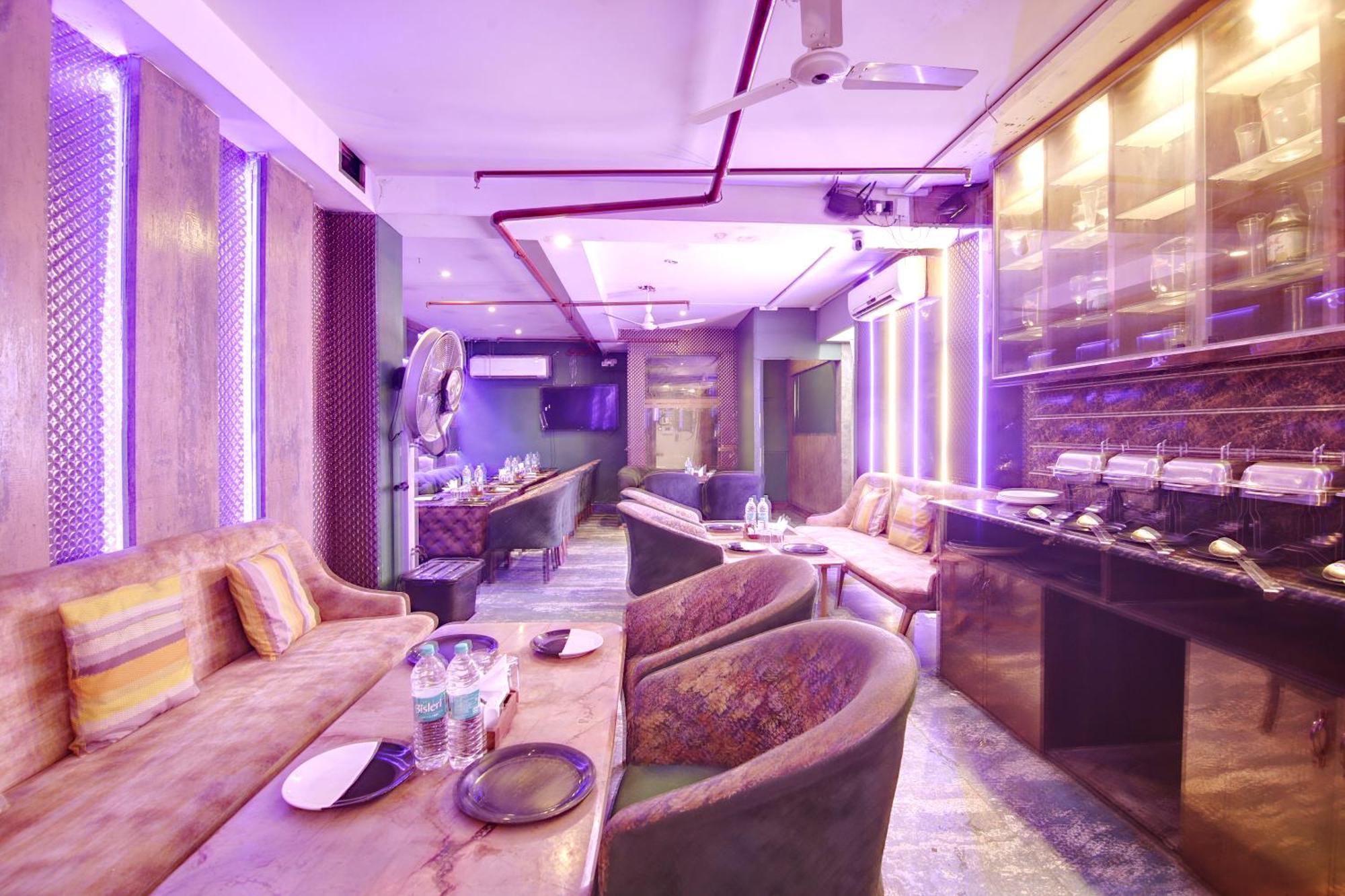 Hotel Wk Comfort - Near White Clove Nova Deli Exterior foto